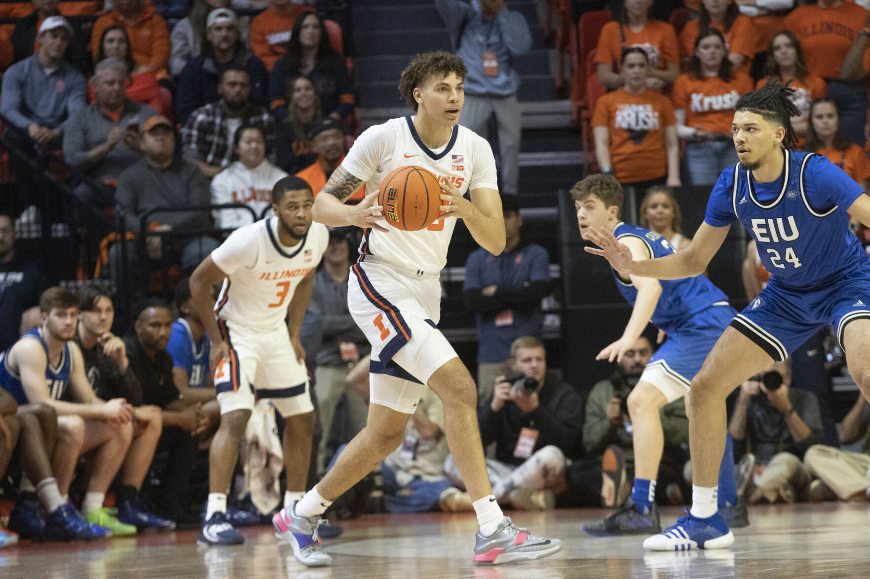 110822-dec-spt-basketball-gallery_08.JPG